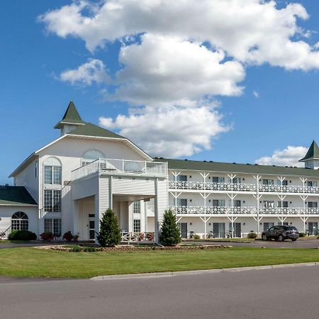 The Wisconsin Hotel & Conference Center Lake Delton Exterior photo
