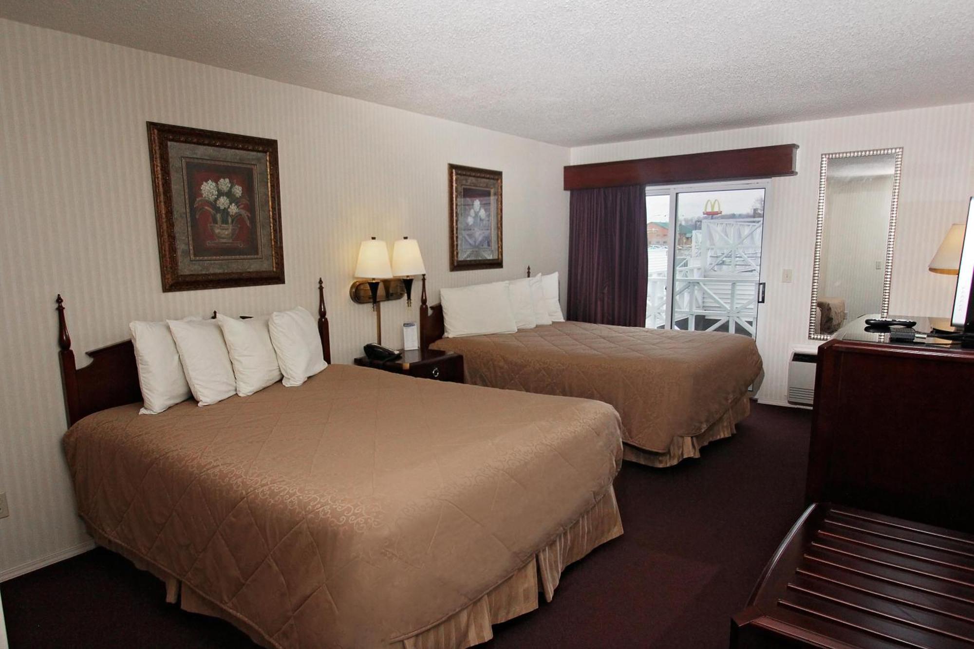 The Wisconsin Hotel & Conference Center Lake Delton Exterior photo